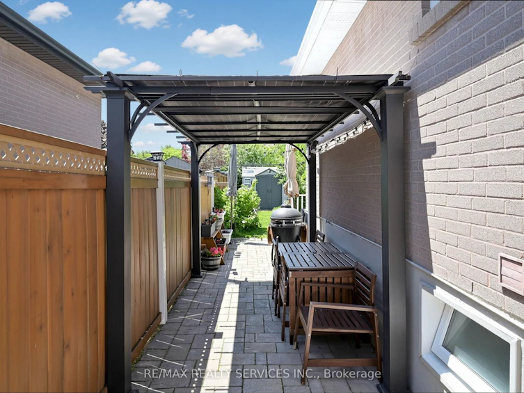 36 Glenvale Boulevard, Brampton, ON, L6S 1J1 - 47