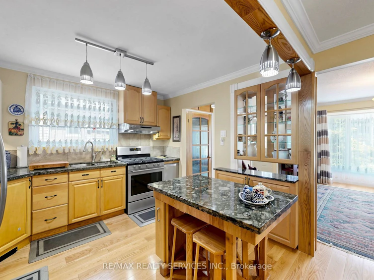 36 Glenvale Boulevard, Brampton, ON, L6S 1J1 - 15