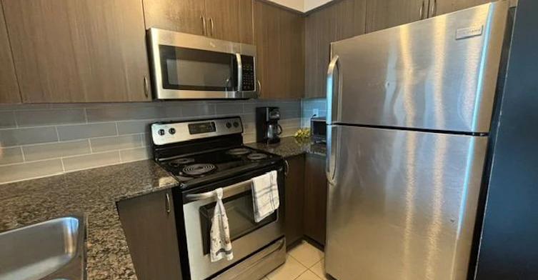 911-812 Lansdowne Avenue, Toronto, ON, M6H 4K5 - 9