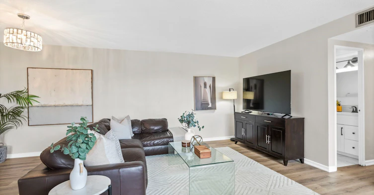 905-2323 Confederation Parkway, Mississauga, ON, L5B 1R6 - 10