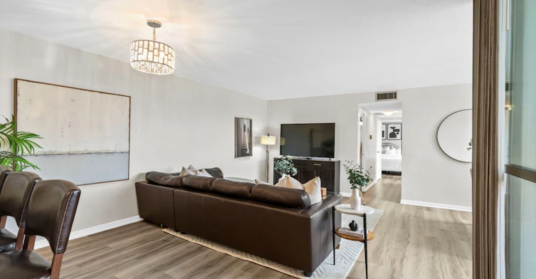 905-2323 Confederation Parkway, Mississauga, ON, L5B 1R6 - 7