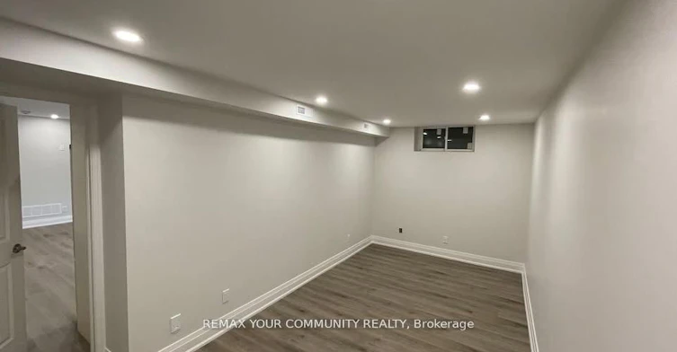 Lower-5 Raymore Drive, Toronto, ON, M9P 1W6 - 8