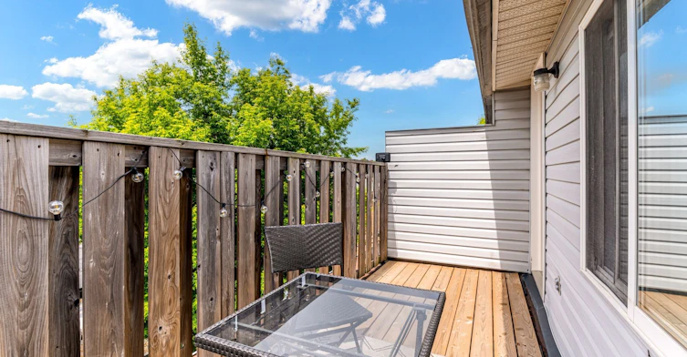12 Grogan Mews, Toronto, ON, M6G 4J9 - 16