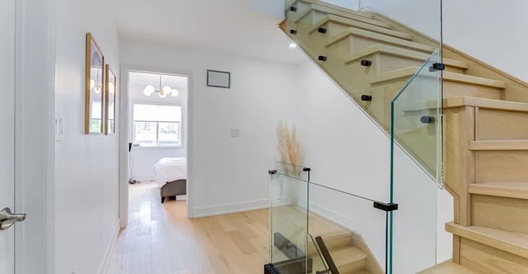 12 Grogan Mews, Toronto, ON, M6G 4J9 - 9