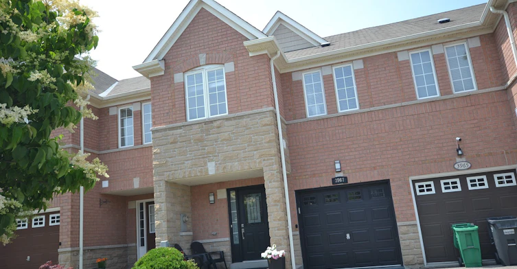 3967 Stardust Drive, Mississauga, ON, L5M 8A6