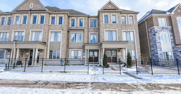 8652 Financial Drive, Brampton, ON, L6Y 6G5 - 2