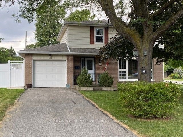 15 Braemar Drive, Brampton, ON, L6T 2L5