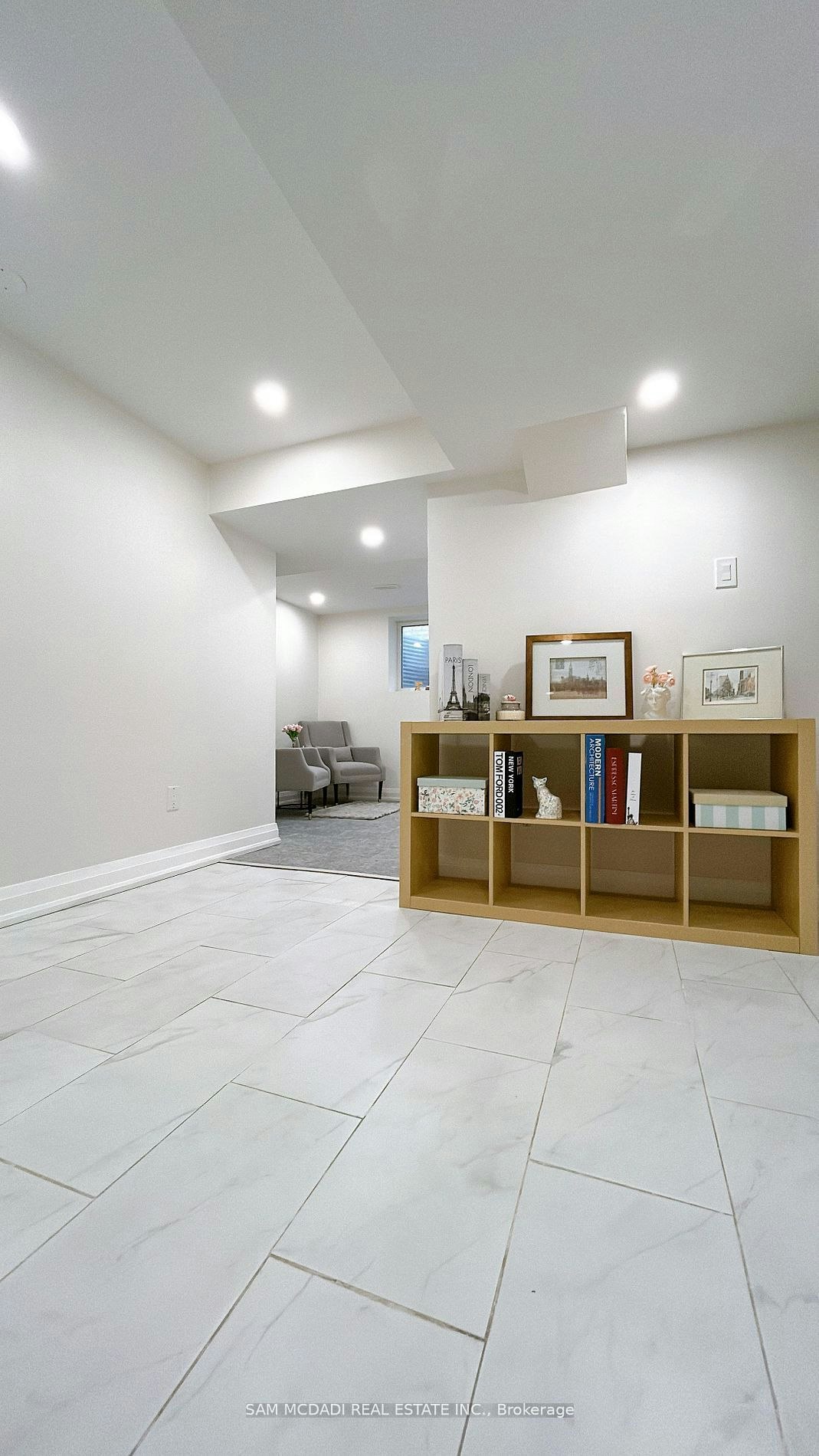 565 Indian Summer (Basement) Trail, Mississauga, ON, L4Z 3Y8 - 3