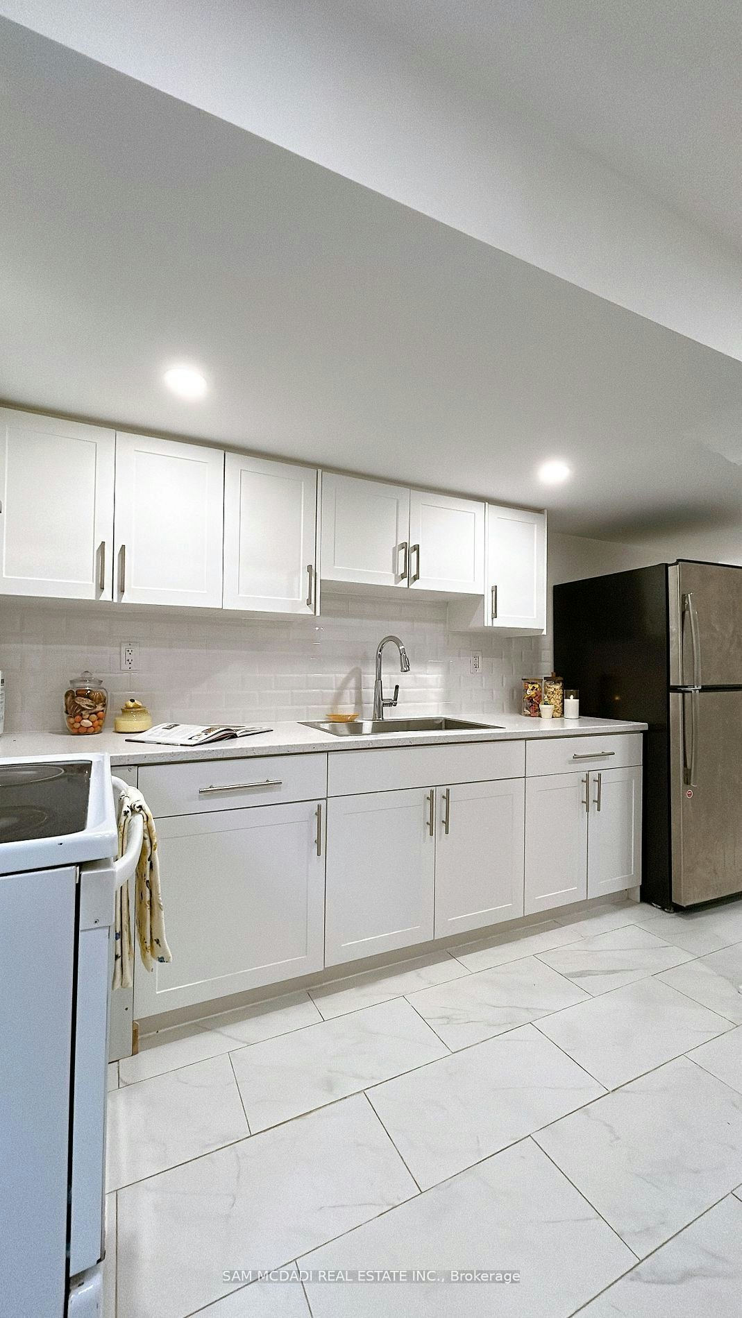 565 Indian Summer (Basement) Trail, Mississauga, ON, L4Z 3Y8 - 2