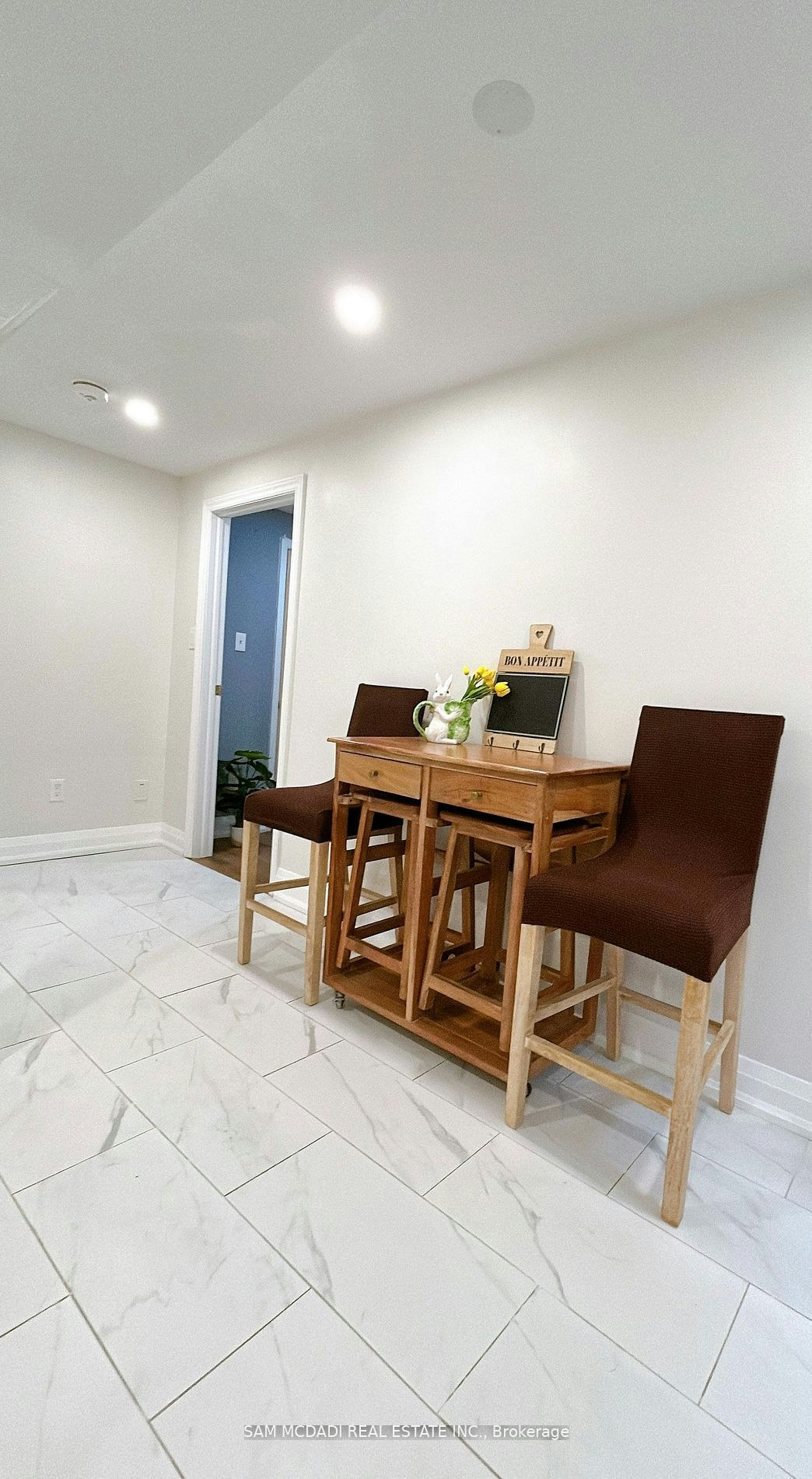 565 Indian Summer (Basement) Trail, Mississauga, ON, L4Z 3Y8 - 4