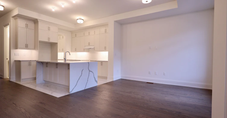 3298 Taha Gardens, Oakville, ON, L6M 4K1 - 13