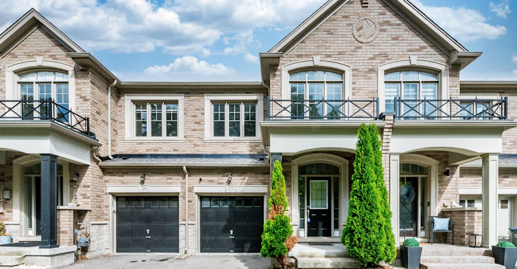 27 Lady Evelyn Cres Brampton Ontario Circle, Brampton, ON, L6Y 6C6 - 2