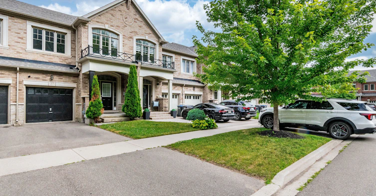 27 Lady Evelyn Cres Brampton Ontario Circle, Brampton, ON, L6Y 6C6