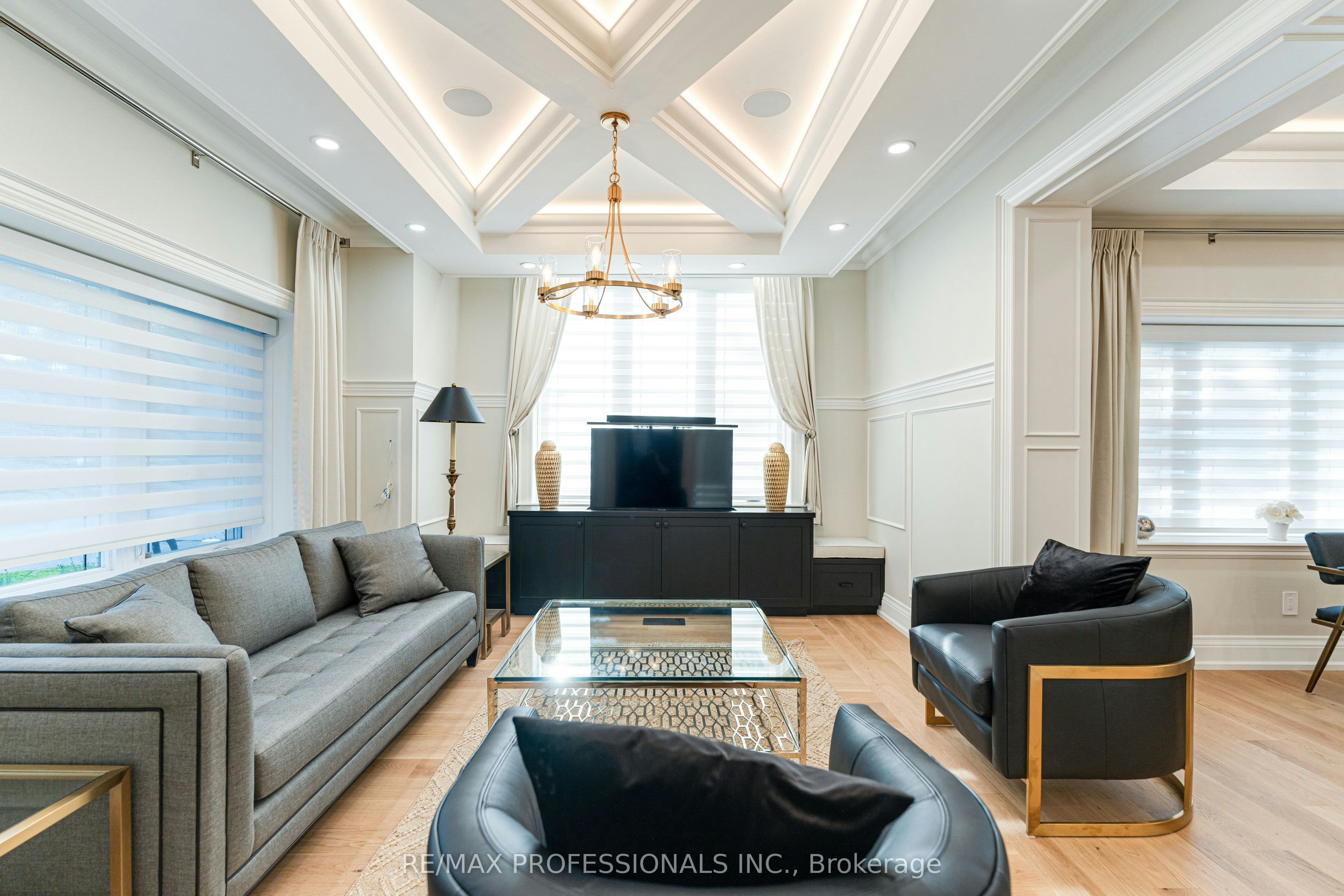 161 The Kingsway N/A, Toronto, ON, M8X 2V5 - 3