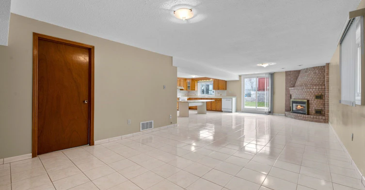 5 Acacia Avenue, Toronto, ON, M9M 1H6 - 31