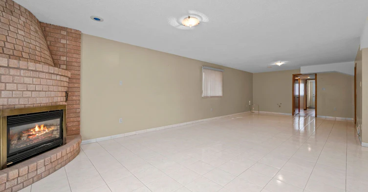 5 Acacia Avenue, Toronto, ON, M9M 1H6 - 35