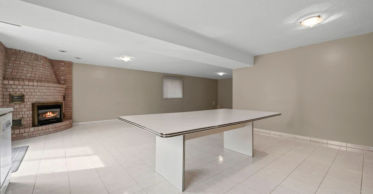 5 Acacia Avenue, Toronto, ON, M9M 1H6 - 39