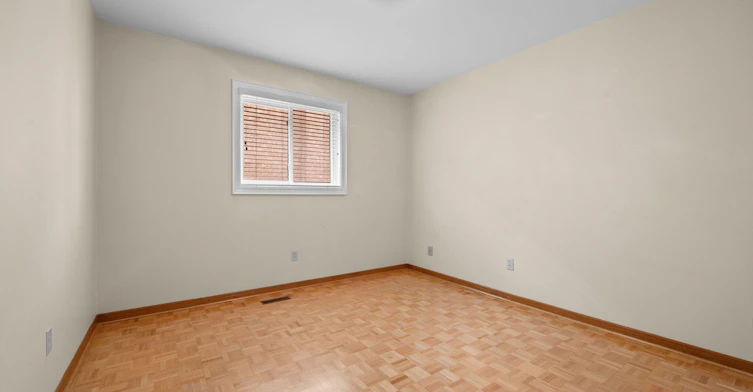 5 Acacia Avenue, Toronto, ON, M9M 1H6 - 25