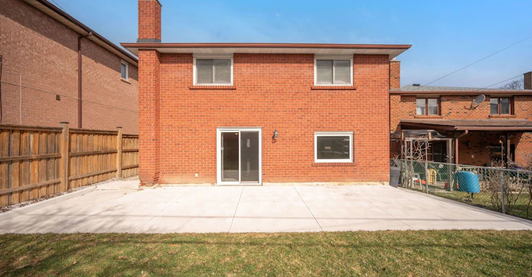 5 Acacia Avenue, Toronto, ON, M9M 1H6 - 46