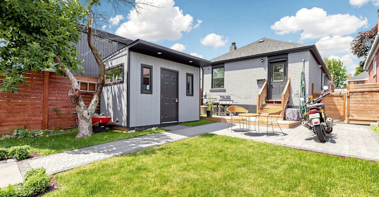 59 Lonborough Avenue, Toronto, ON, M6M 1X2 - 19