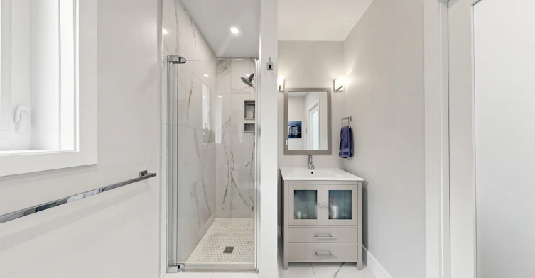 59 Lonborough Avenue, Toronto, ON, M6M 1X2 - 13