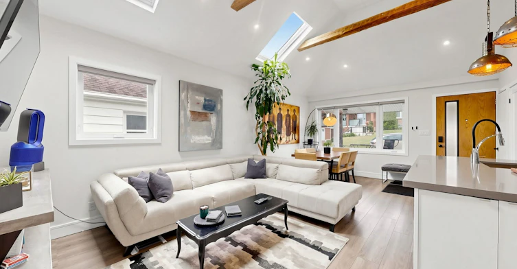 59 Lonborough Avenue, Toronto, ON, M6M 1X2 - 2