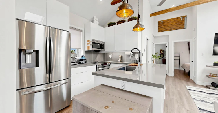 59 Lonborough Avenue, Toronto, ON, M6M 1X2 - 3