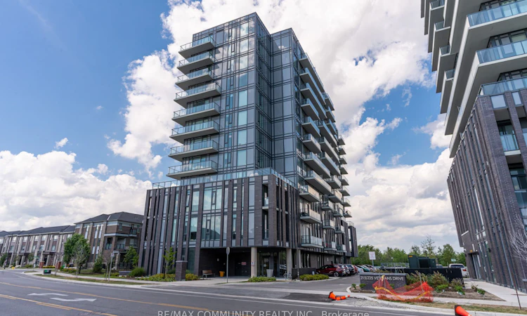 1206-225 Veterans Drive