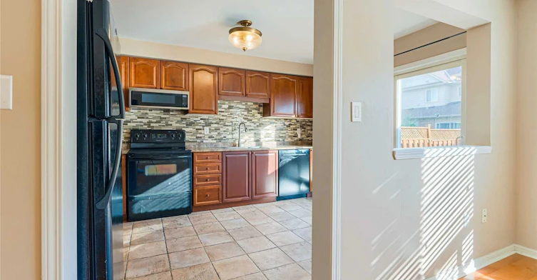 Upper-759 Edwards Avenue, Milton, ON, L9T 6B3 - 12