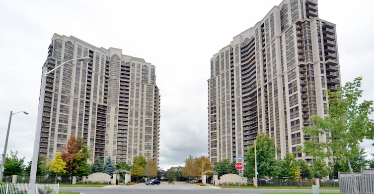 2624-700 Humberwood Boulevard, Toronto, ON, M9W 7J4