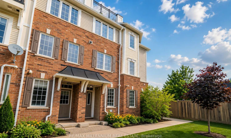 17-2614 Dashwood Drive