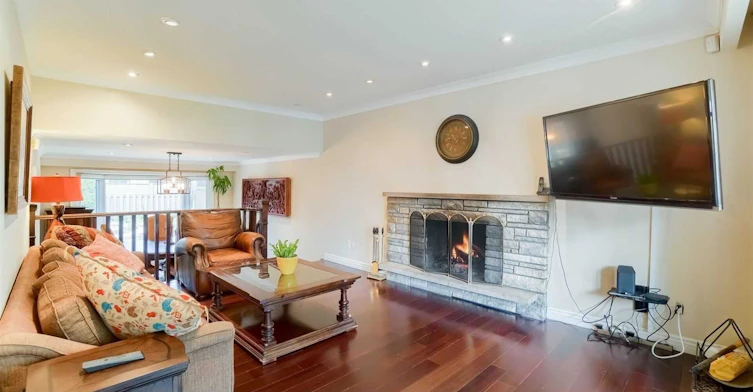 41 Clearside Place, Toronto, ON, M9C 2G7 - 3
