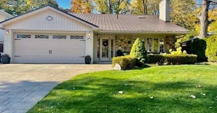 41 Clearside Place, Toronto, ON, M9C 2G7