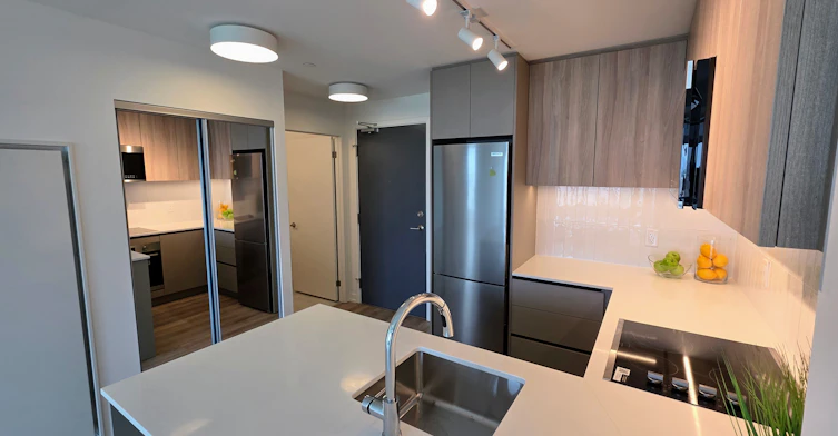 801-2485 Eglinton Avenue W, Mississauga, ON, L5M 2T1 - 6