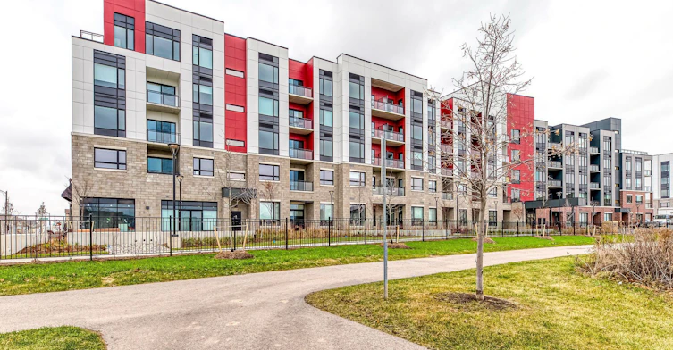 201-3265 Carding Mill Trail, Oakville, ON, L6M 5P7 - 2