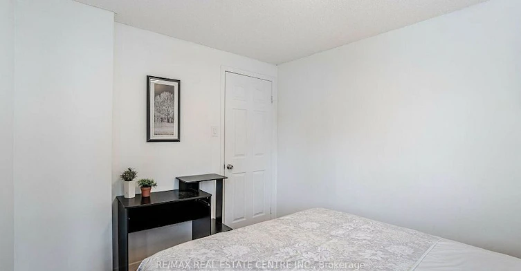 2046 Glenada Crescent, Oakville, ON, L6H 4M3 - 26