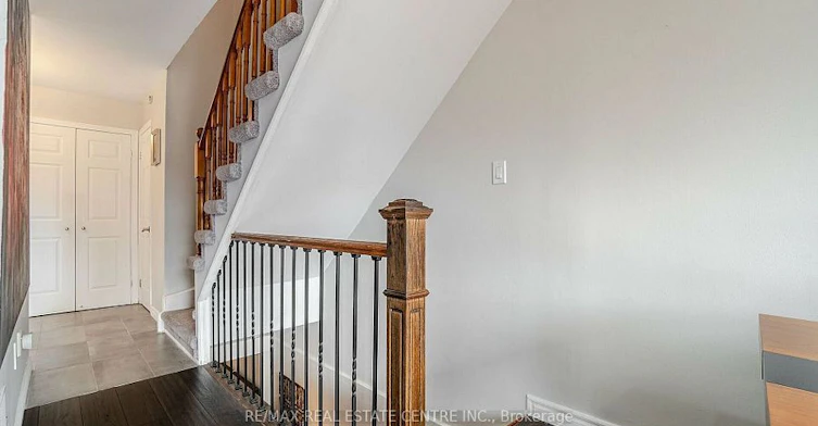 2046 Glenada Crescent, Oakville, ON, L6H 4M3 - 30