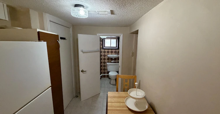 Bsmt-1074 Briar Hill Avenue, Toronto, ON, M6B 1M7 - 7
