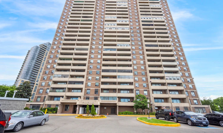 708-3390 Weston Road