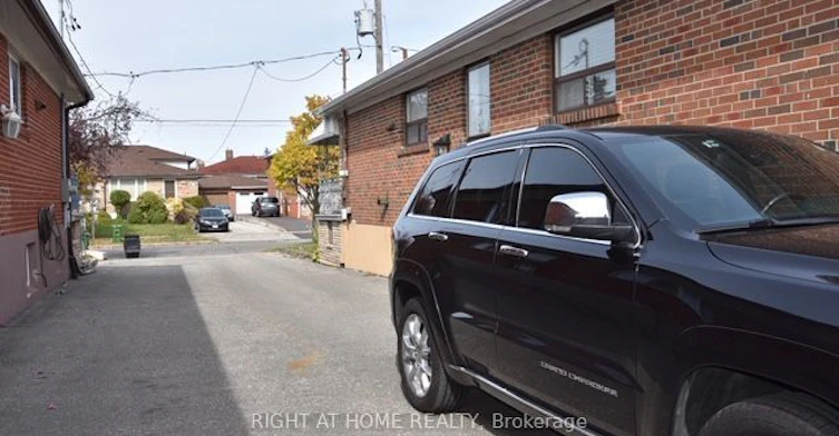 Bsmt-9 Elnathan Crescent, Toronto, ON, M9L 2G2 - 3