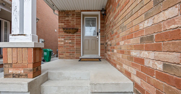 3910 Milkwood Crescent, Mississauga, ON, L5N 8H4 - 3