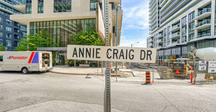 3204-70 Annie Craig Drive, Toronto, ON, M8V 0G2 - 9