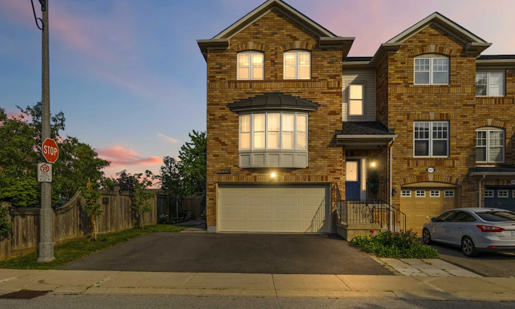 2228 Jillian Lane