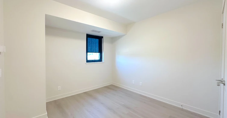 208-3385 Dundas Street W, Toronto, ON, M6S 2S2 - 7