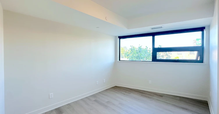 208-3385 Dundas Street W, Toronto, ON, M6S 2S2 - 10