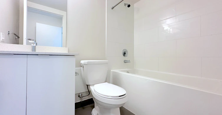 208-3385 Dundas Street W, Toronto, ON, M6S 2S2 - 9
