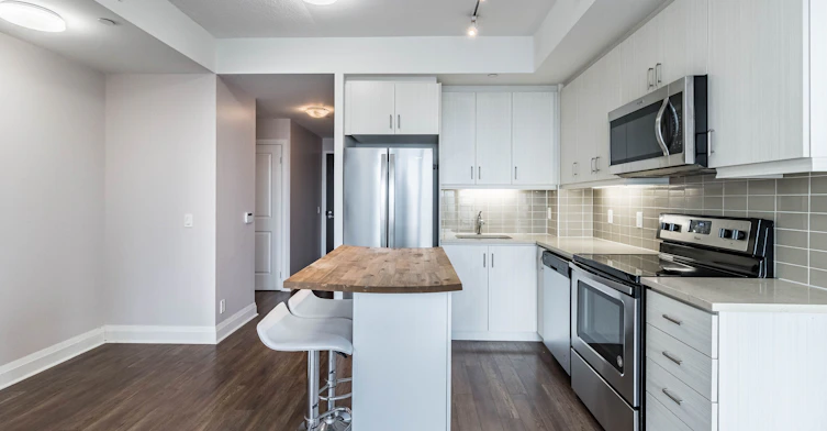 903-17 Zorra Street, Toronto, ON, M8Z 0C8 - 18