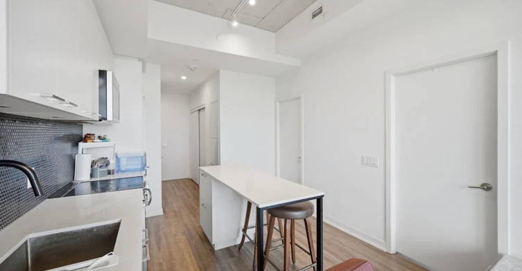 801-1808 St. Clair Avenue W, Toronto, ON, M6N 1J5 - 8
