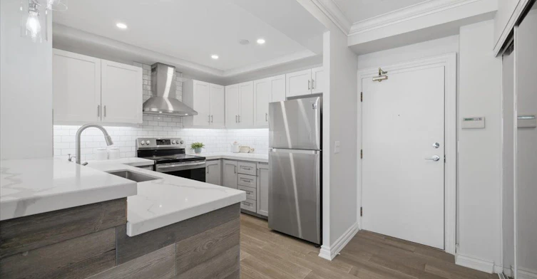 PH106-335 Webb Drive, Mississauga, ON, L5B 4A1 - 9