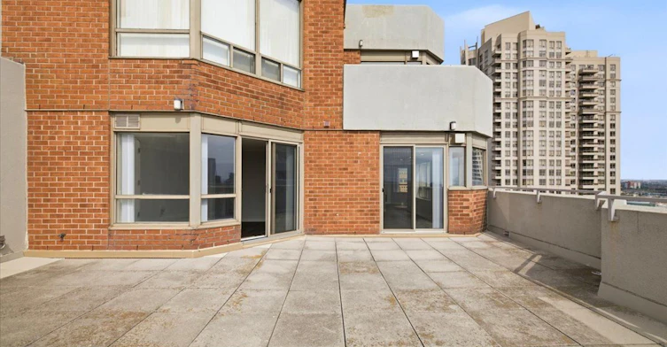 PH106-335 Webb Drive, Mississauga, ON, L5B 4A1 - 36